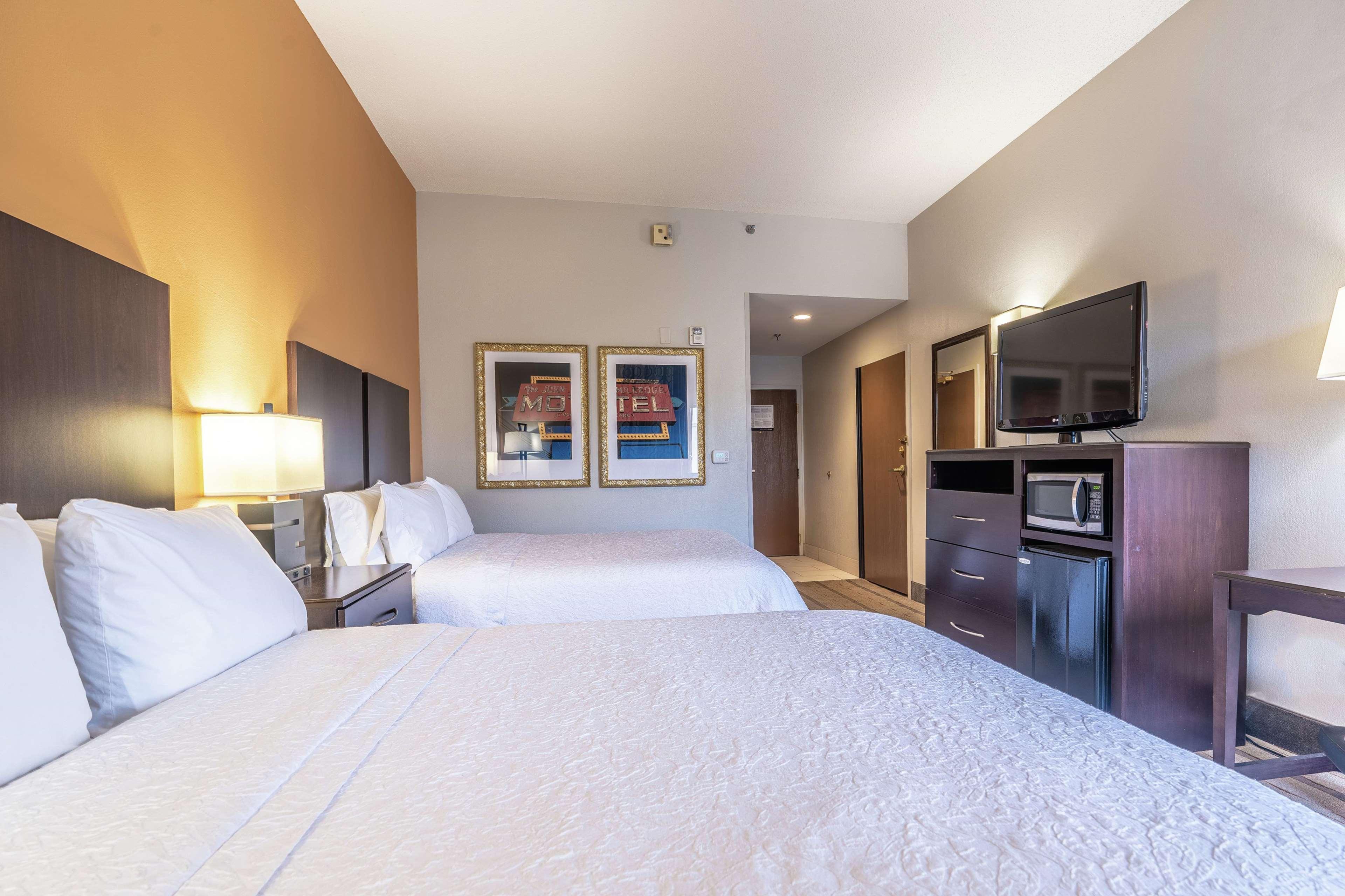 Hampton Inn Milledgeville Eksteriør bilde